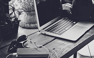 绝地求生 选手训练强度持续加大，绝地求生训练手雷在哪里