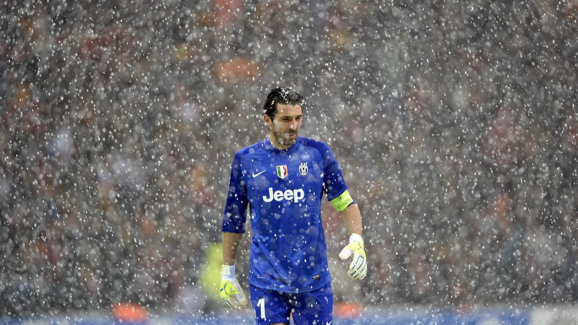 哈兰德连续21场破门，英超领头羊的火力炸裂，哈兰德足球