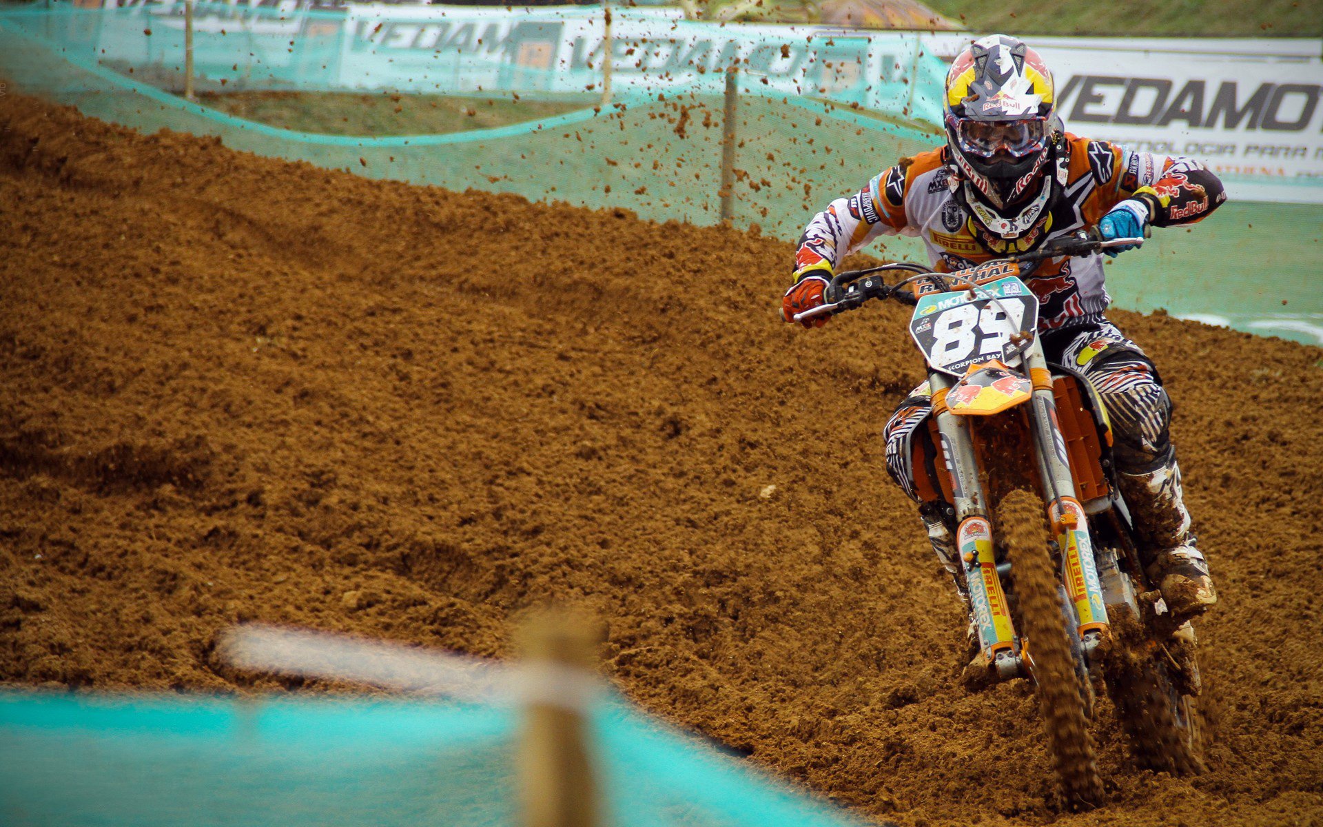 快船客场力克魔术，莱昂纳德神奇发威逆转胜出，快船队 莱昂纳德