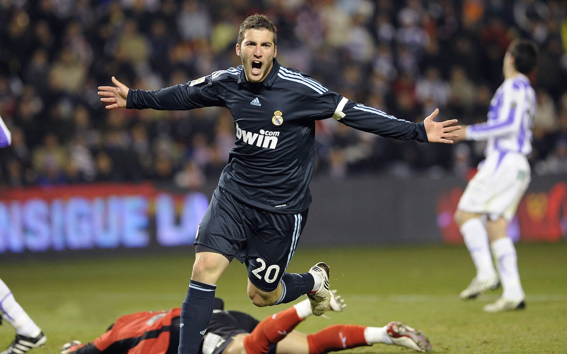 汉堡球员集训备战，期待翻盘战胜对手，汉堡队最新比赛