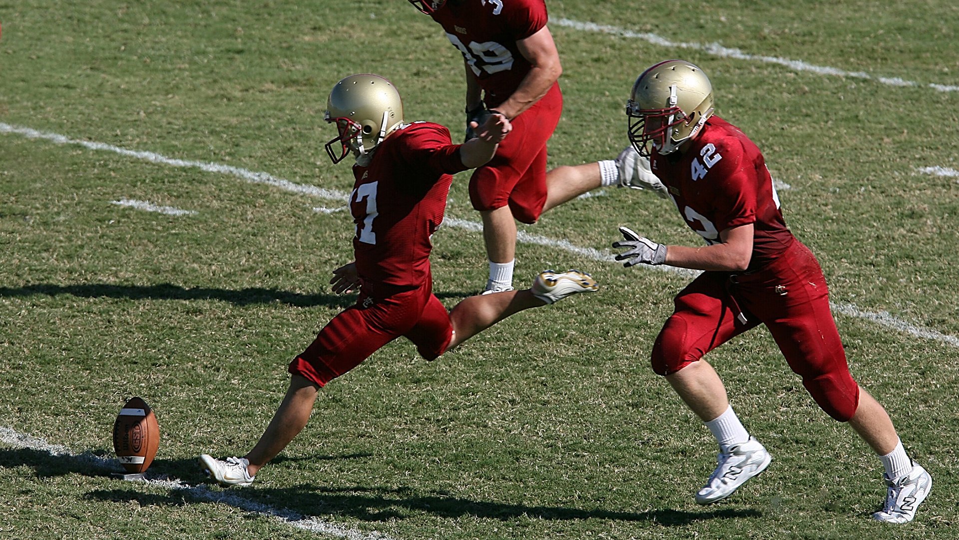 足球电视栏目入驻主流媒体平台，足球电视节目